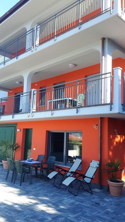 Apartamento Casa Elena 1 Germignaga Exterior foto